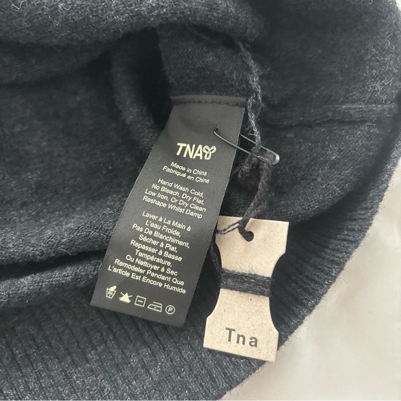 NEW TNA DRUZY VNECK 100% WOOL SWEATER - Picture 7 of 11